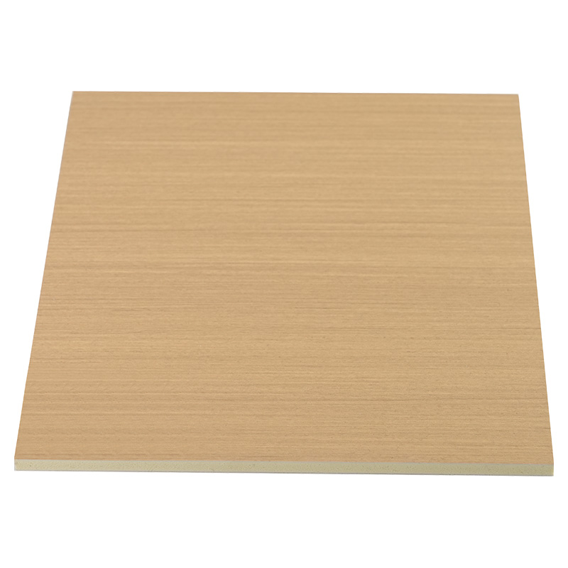 1220mm Genişlik Yüksek Dokulu Parlak Polyester Film Bambu Kömür Ahşap Kaplama Sarı Çekirdek Birlikte çekilmiş PVC Panel
